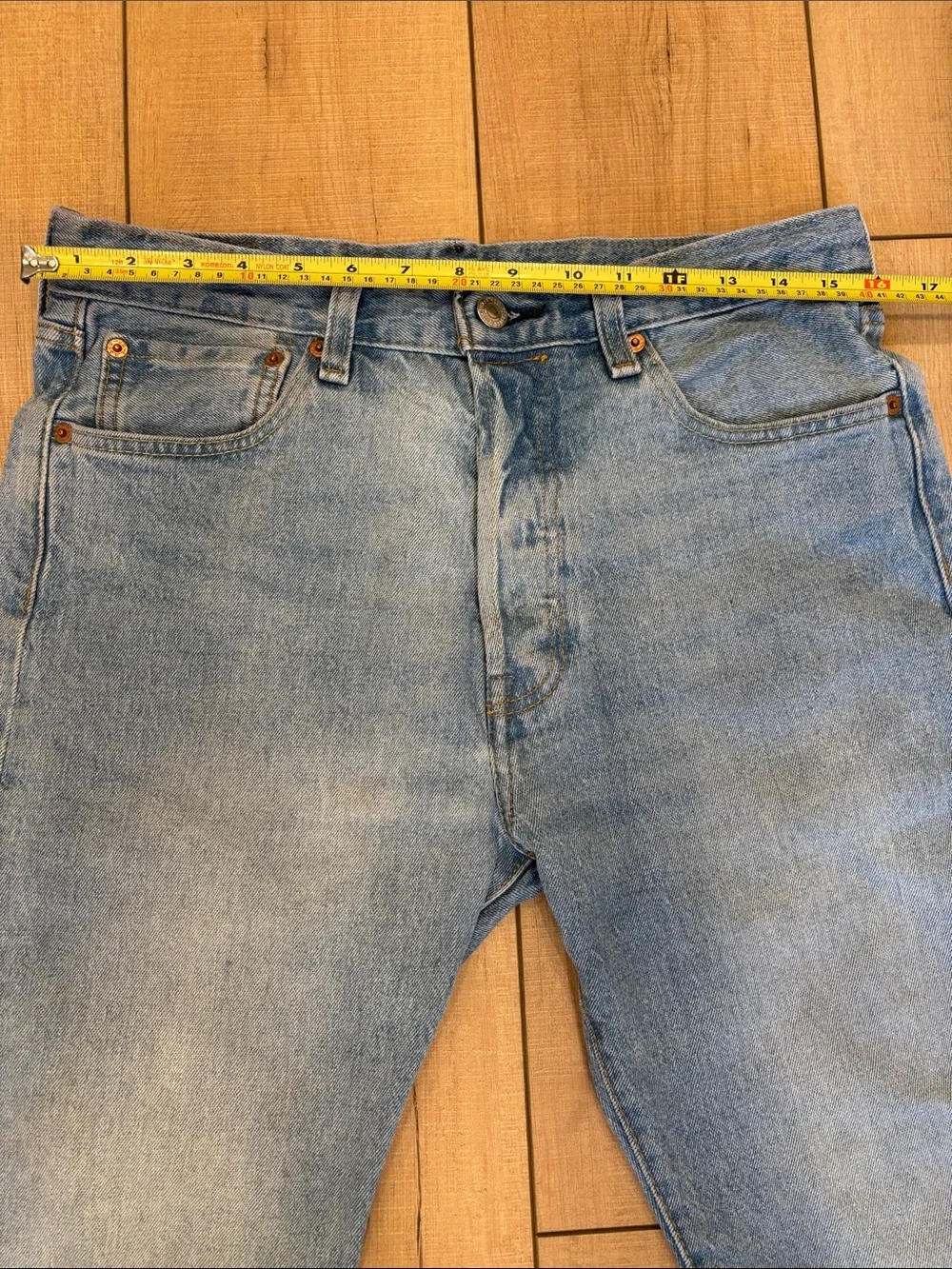 Levi's 501 Light Blue Straight Jeans